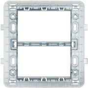 Matix Supporto 4 moduli, per scatola art. 504E, per placche art. 504/4A/ e art. AM4804 - BTICINO 504SA
