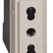 Living Now Presa 2 P+T 16 A 250 Va.c, Spine 2 P e 2 P+T 10 e 16 A, 1 modulo, Sabbia - BTICINO KM4180