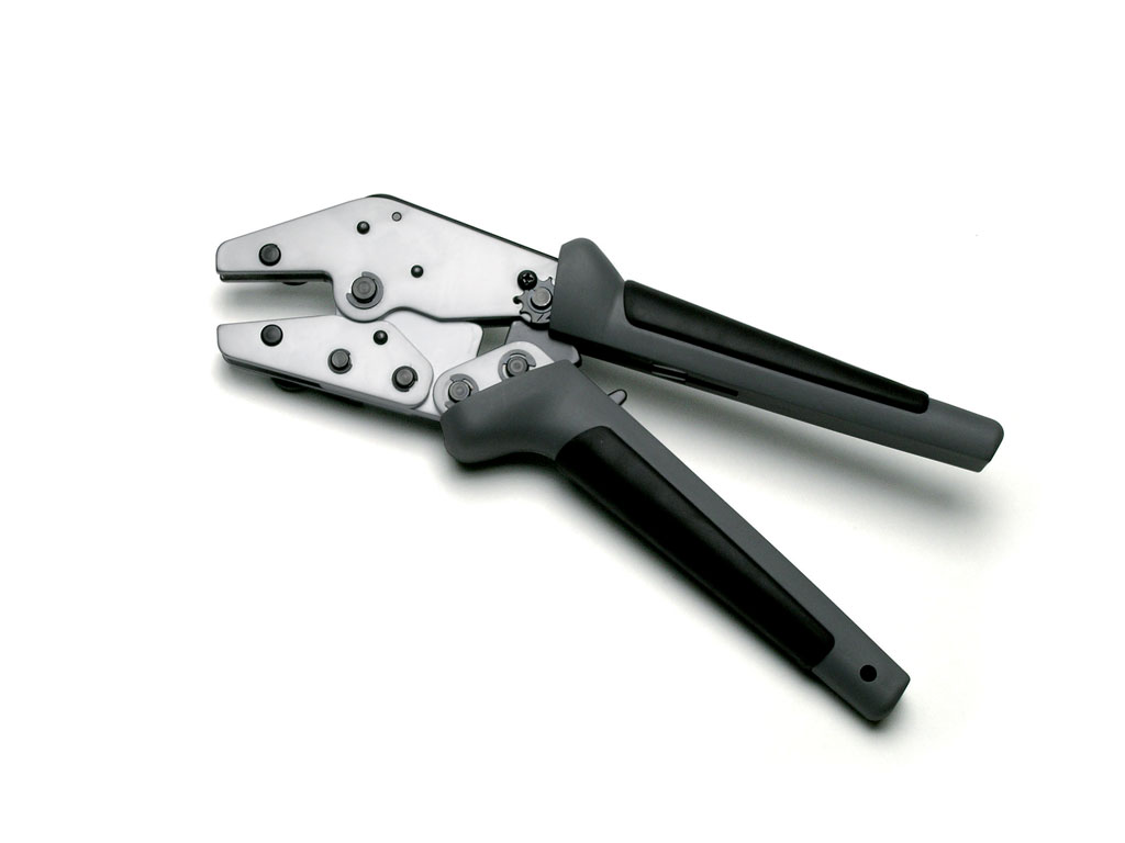 Kit Pinza con matrici intercambiabili, WF16M,IT6 (valigetta inclusa) - CEMBRE KIT-HWE1