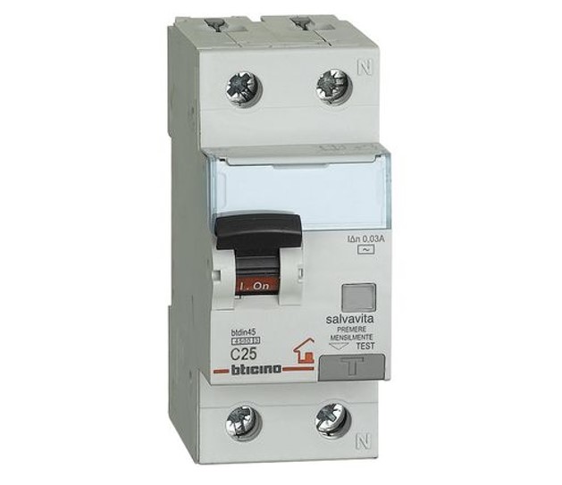 Interruttore Magnetotermico Differenziale BTDIN-RS 1P+N tipo AC - In 25A - Idn 0.03A - BTICINO G8813A/25AC